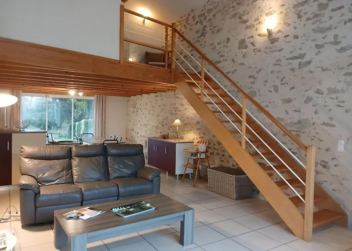 Gite Renove Mitoyen Pmr, 3 Chambres, Terrasse, Proche Nature - Fr-1-426-112 بيت للعطل *